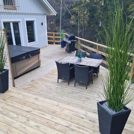 Pinebo Palace Guesthouse Ulricehamn Exterior foto