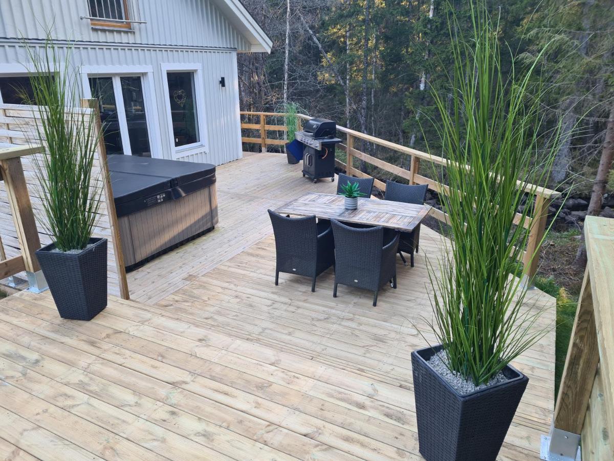 Pinebo Palace Guesthouse Ulricehamn Exterior foto